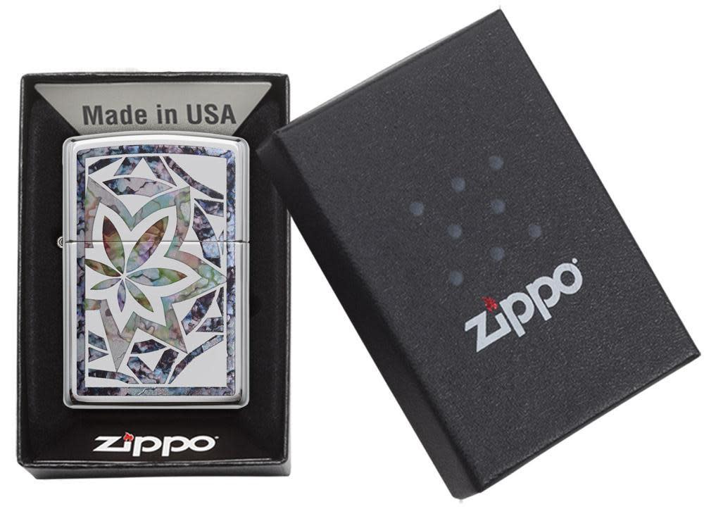 Front view of the Leaf Fusion Design Lighter in one box packaging.